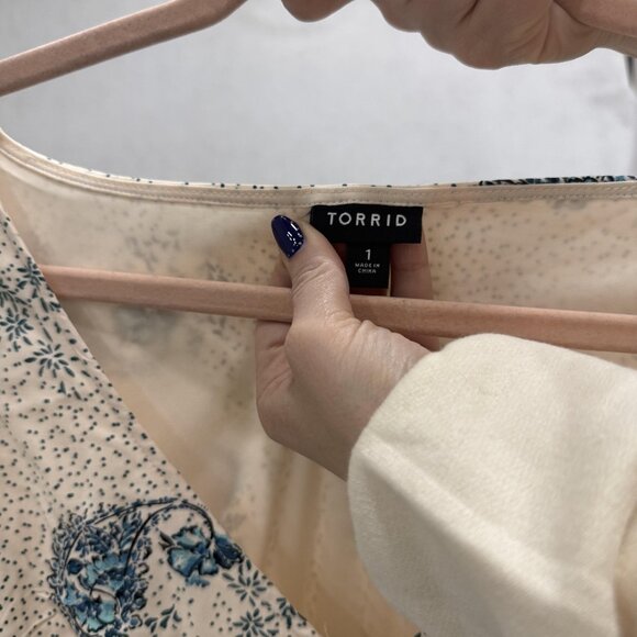 Torrid Dress Womens 1 Cream Blue Floral Boho Maxi V Neck Short Sleeve Plus Size - Picture 6 of 10